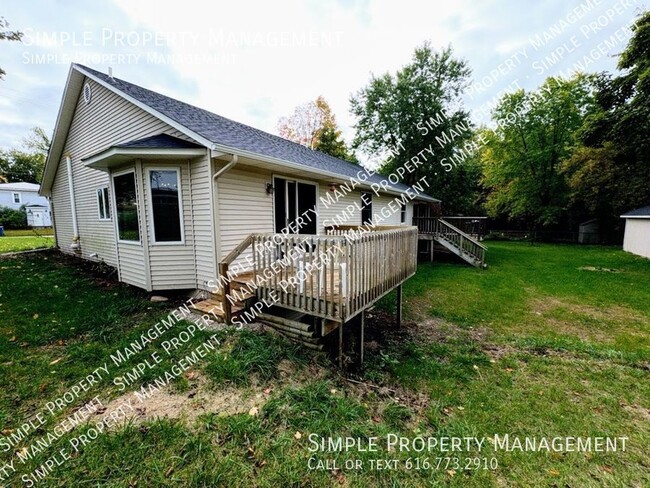 Building Photo - Nice 3 Bed 1.5 Bath Duplex in Middleville!