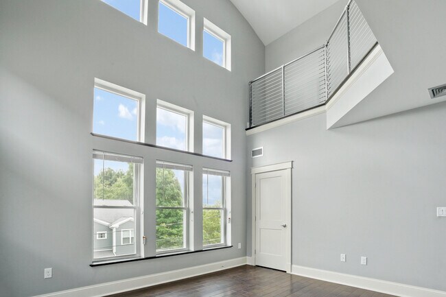 Building Photo - 60 Howard St