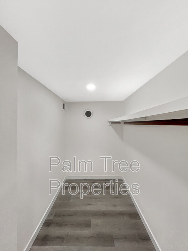 Building Photo - 8039 Lemon Ave
