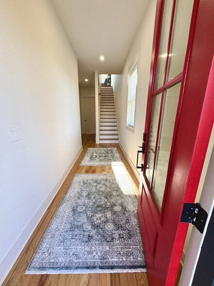 Building Photo - 411 McAdoo Ave