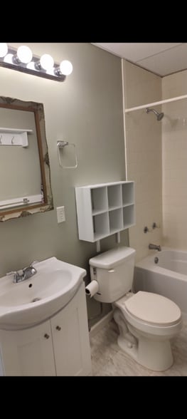 Building Photo - 40 Serenity Ln