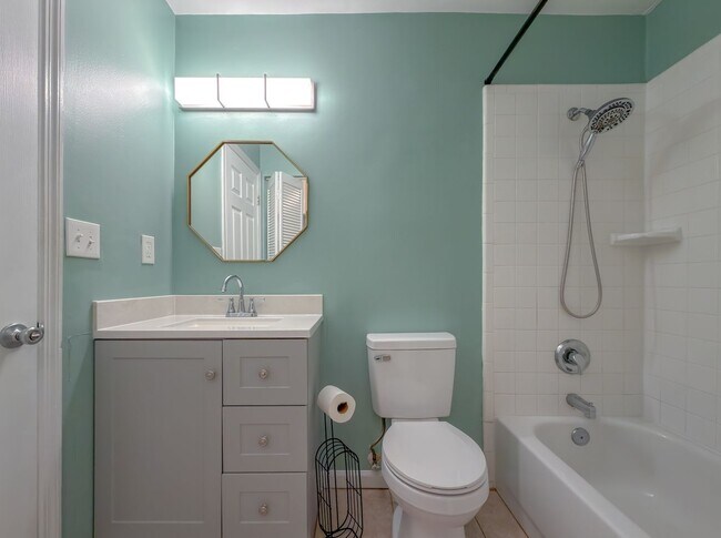 Building Photo - LOVELY & Modern NW 2/1 w/ New Flooring & Huge Privacy Fenced Yard that Inc Lawn Maintenance! Avai...