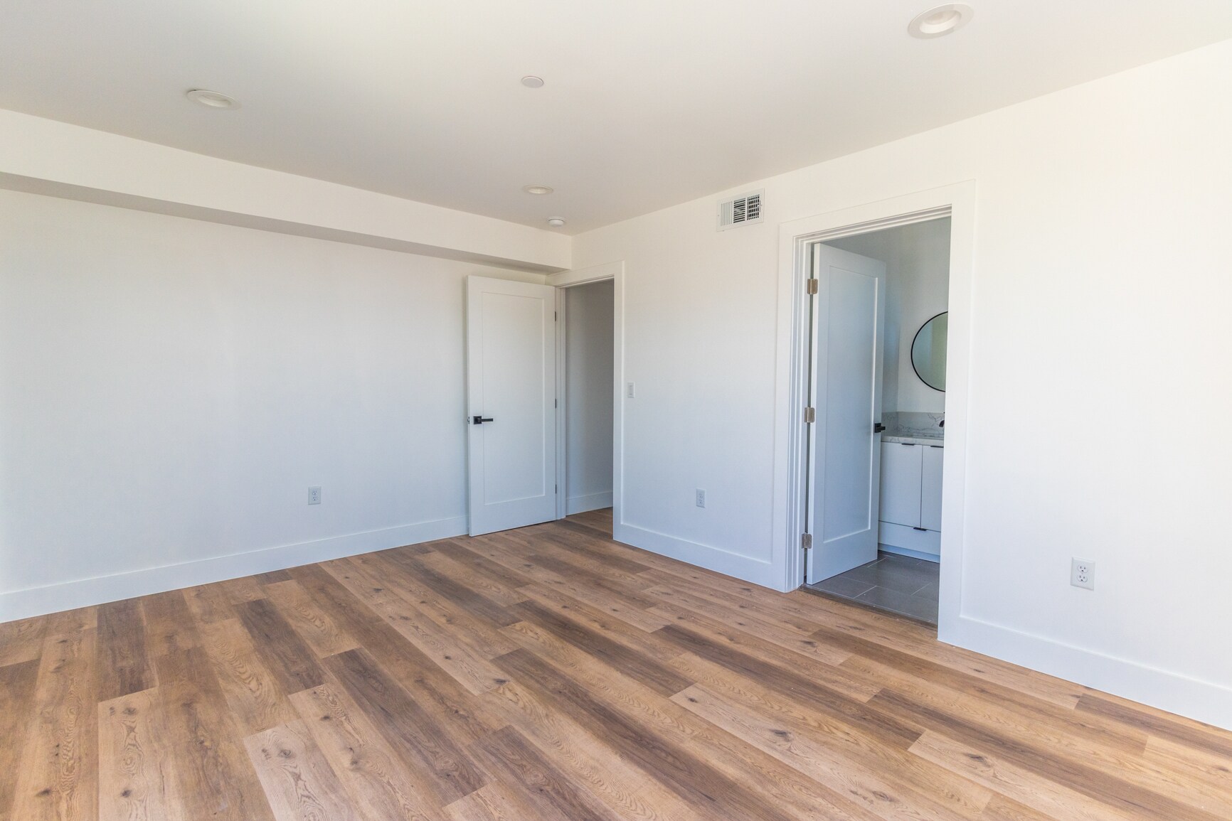 Building Photo - 4507 1/4 W 18th St