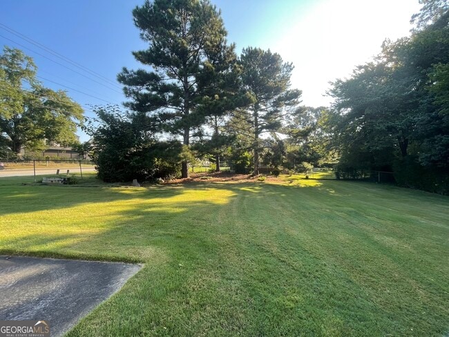 Building Photo - 2297 Hylaea Rd