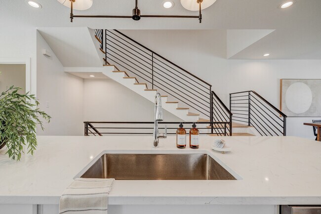 Kitchen island - 3420 S Grant St