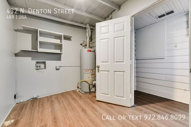 Building Photo - 432 N Denton St