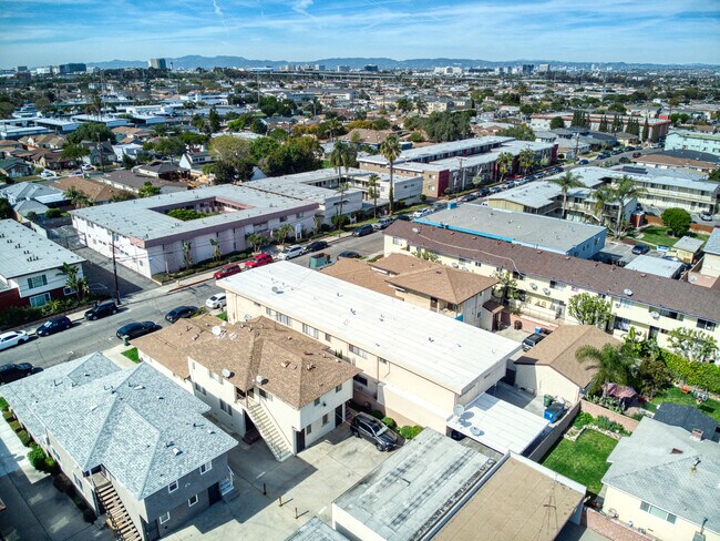 Floorplan - 12236 Manor Dr.