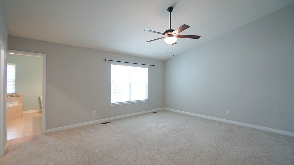Master Bedroom - 1207 Heritage Links Dr