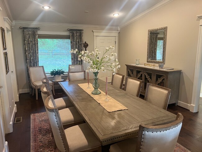 Building Photo - 243 Kate Dr