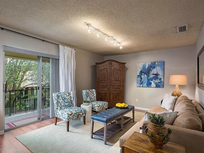 Building Photo - 226 Lewfield Cir