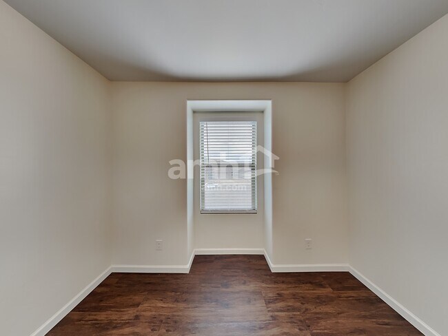 Building Photo - 887 E Autumn Harvest Pl