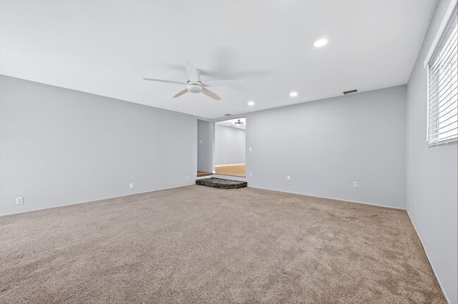 Building Photo - 4913 Premiere Ave