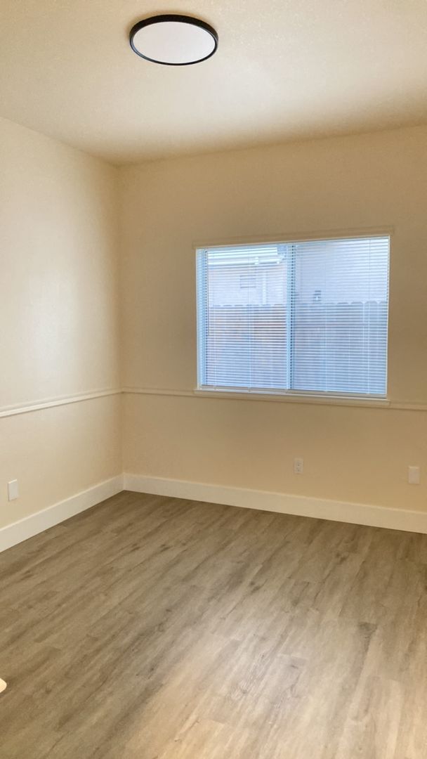 Building Photo - Charming Home in Turlock's Alpine Estates - $500 OFF FIRST MONTH RENT MOVE IN SPECIAL