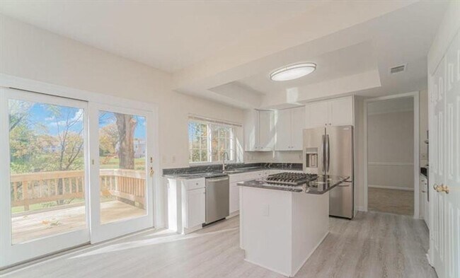 Building Photo - 13116 Holly Leaf Ct