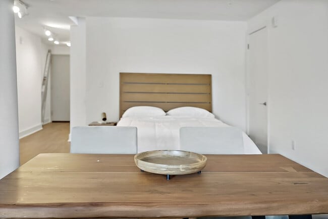 Building Photo - 2000 P St NW