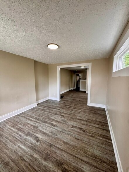 Building Photo - 782 Gibbard Ave
