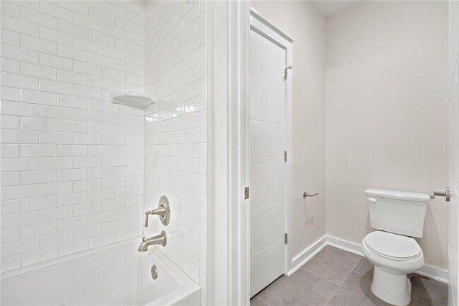 Building Photo - 8921 Parker Ranch Cir