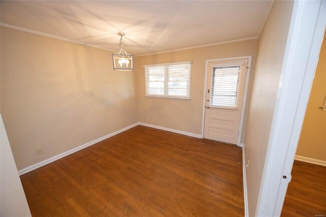 Building Photo - 3418 Milan Dr