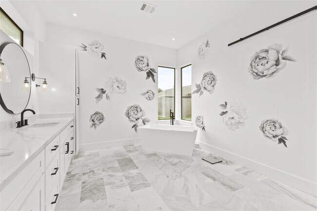 Building Photo - 2703 Tannehill Dr