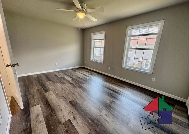 Building Photo - Spacious Milton 3 Bedroom - Pet Friendly!