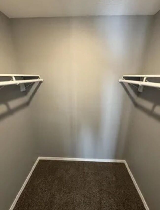 Building Photo - 5 bed/3 bath house