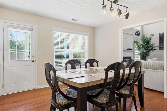 Building Photo - 3592 Kittery Dr SW