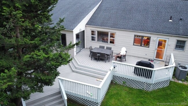 Building Photo - 16 Brightview Dr
