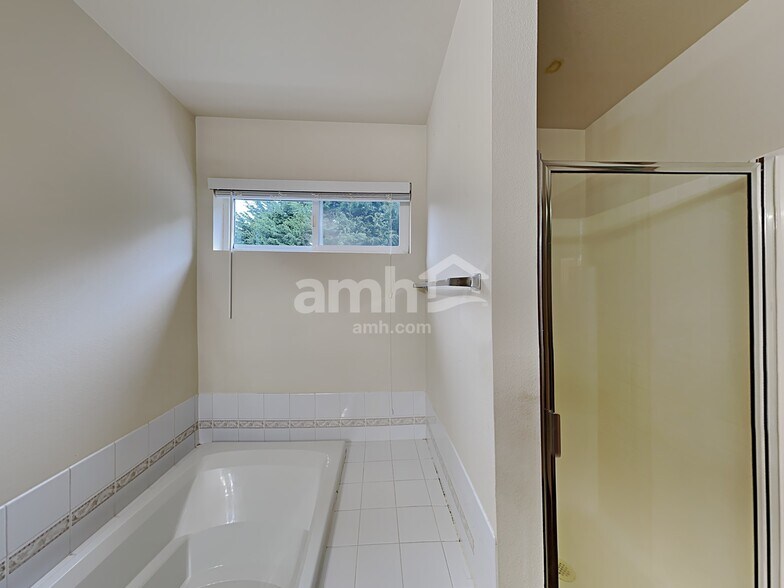 Building Photo - 24714 106th Avenue Ct E