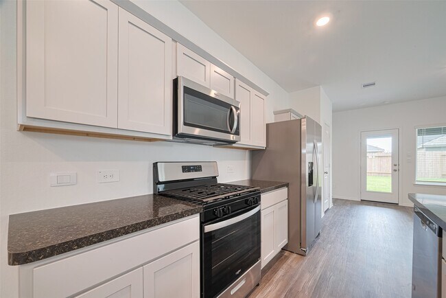 Building Photo - 6018 Alberta Fls Dr
