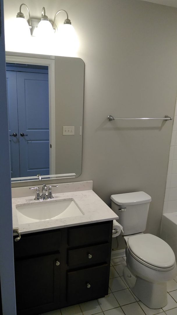 Building Photo - Like New Townhome in Stallings!