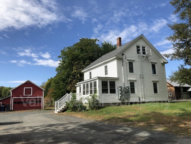 Building Photo - 39 Middle St