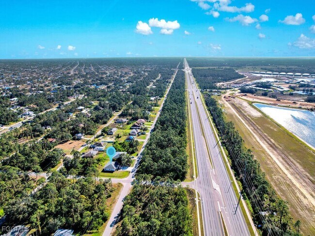 Building Photo - 801 Meadow Rd