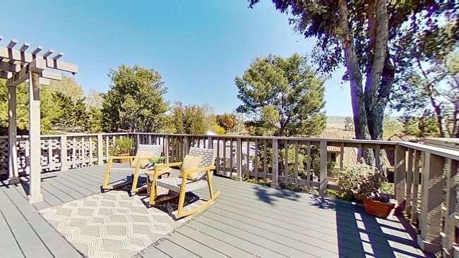 Building Photo - 32432 Lookout Ct