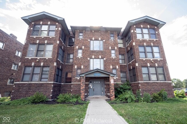 Primary Photo - 3707 N Meridian St