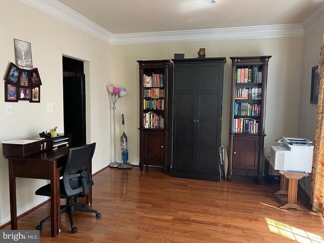 Building Photo - 12176 Bridgend Run