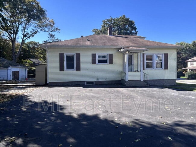 Building Photo - 261 Boswell Ave