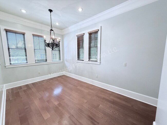 Building Photo - 3BR/3.2BA For Rent