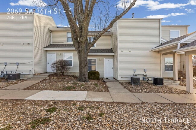 Building Photo - 2069 SW 36th St