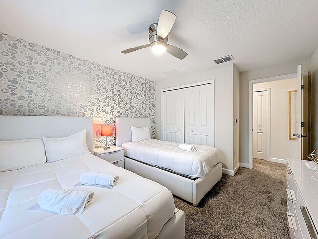 Building Photo - 1248 Challenge Dr