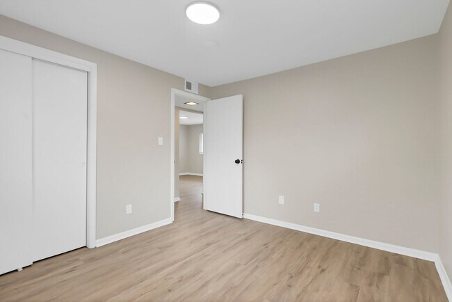 Building Photo - 1029 Binns Blvd