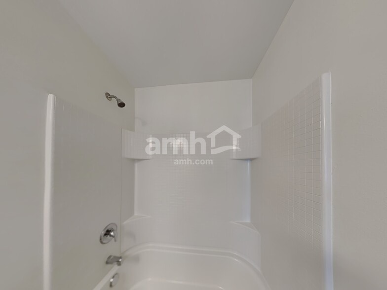 Building Photo - 19315 21st Ave Ct E