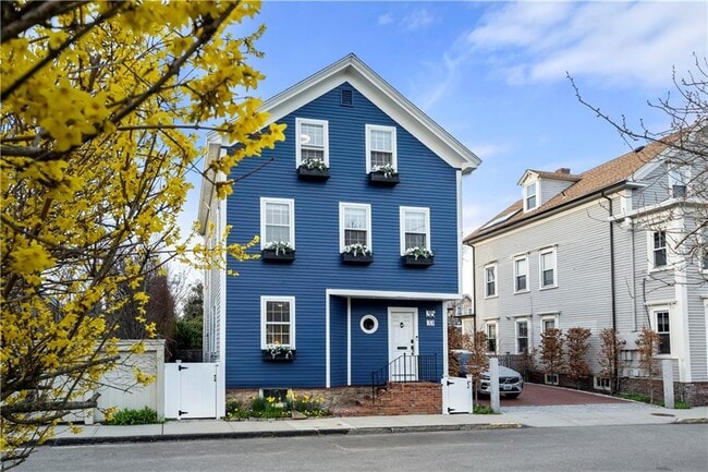 Building Photo - 33 Marsh St