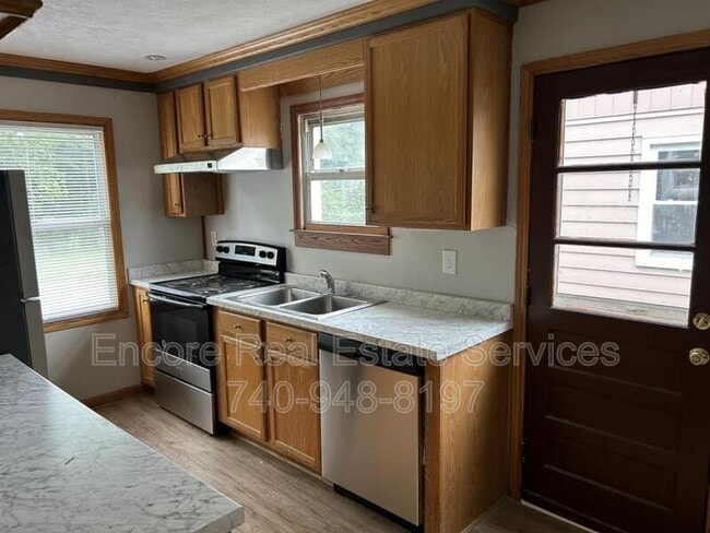 Building Photo - 526 Edgemont Rd