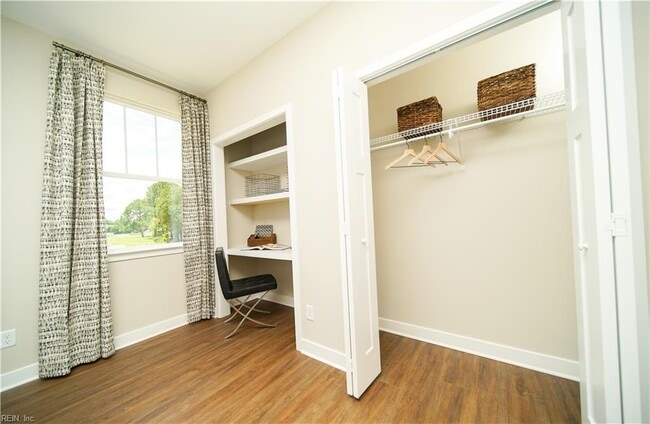 Building Photo - 312 Fishers Ct