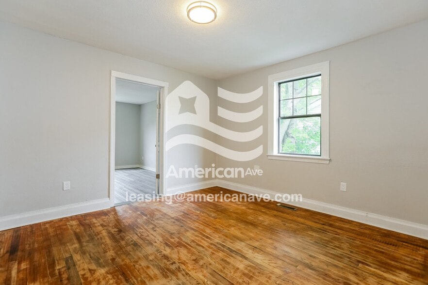 Building Photo - 1801 Vance St