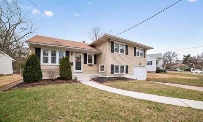 Primary Photo - 34 Kenwood Dr