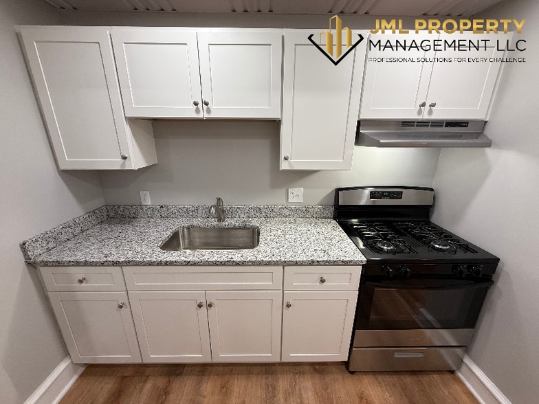 Primary Photo - 321 Union St