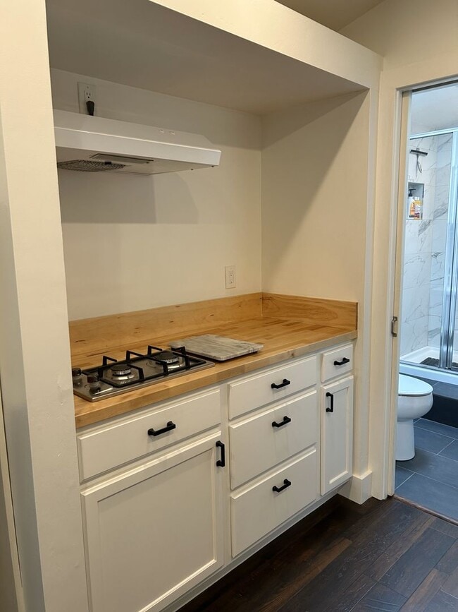 Building Photo - Tranquil Tiny House Living