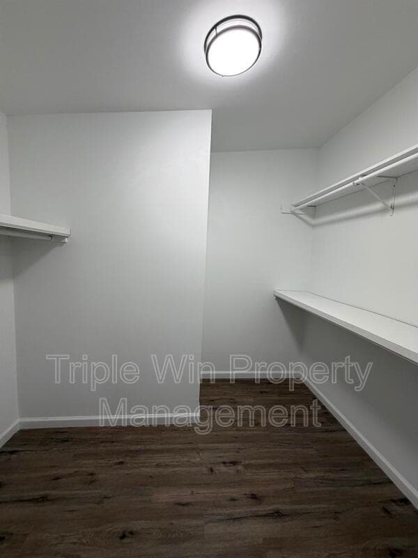 Building Photo - 2245 Lindsay Ln
