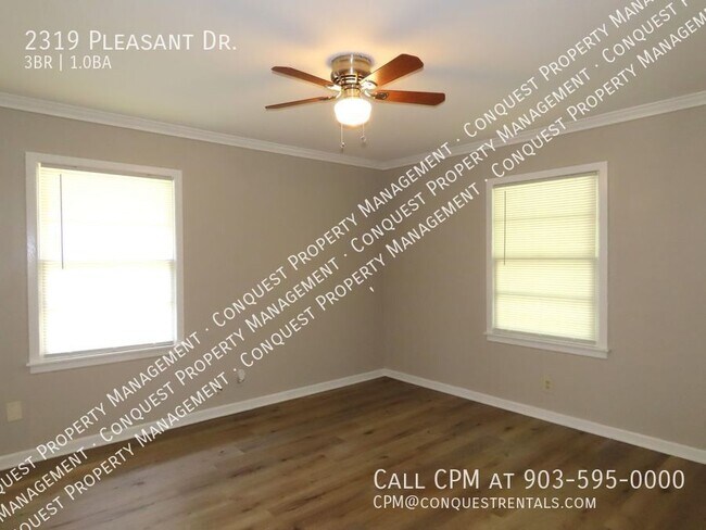 Building Photo - 2319 Pleasant Dr